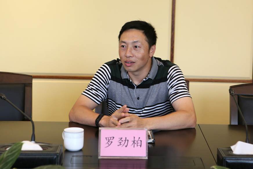 说明: D:\2019年新闻\9月5日 山丹县、山丹培黎学校领导来校交流\选\9R4A9762.JPG