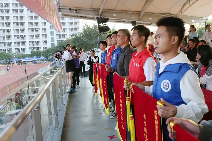 说明: D:\2019年新闻\11月20日 校运会\闭幕式\9R4A0677.JPG